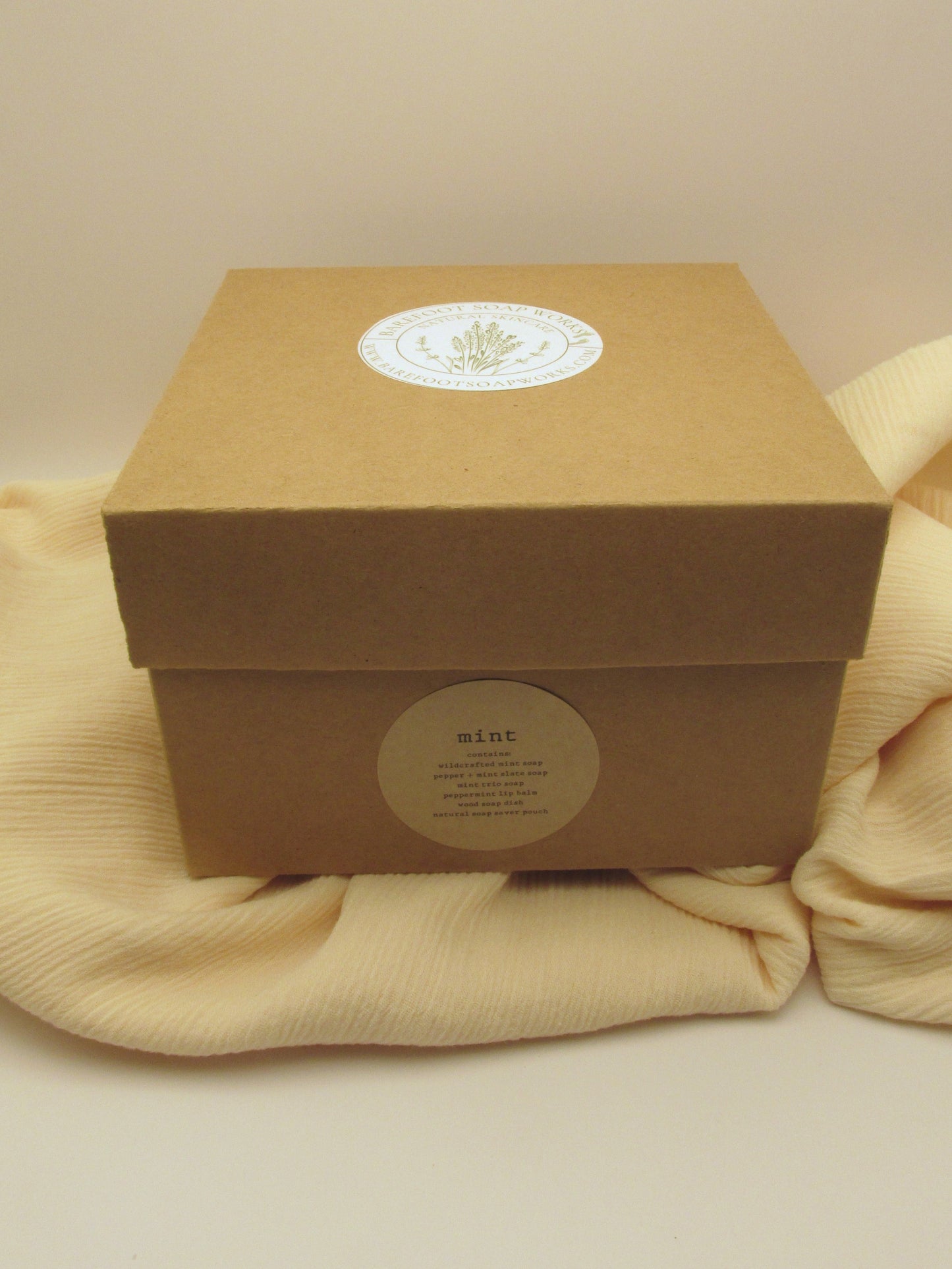 Mint Spa Gift Box | Natural Peppermint Soap Gift Set | Handmade Self Care Gift | Bath & Body Gift Box for Her