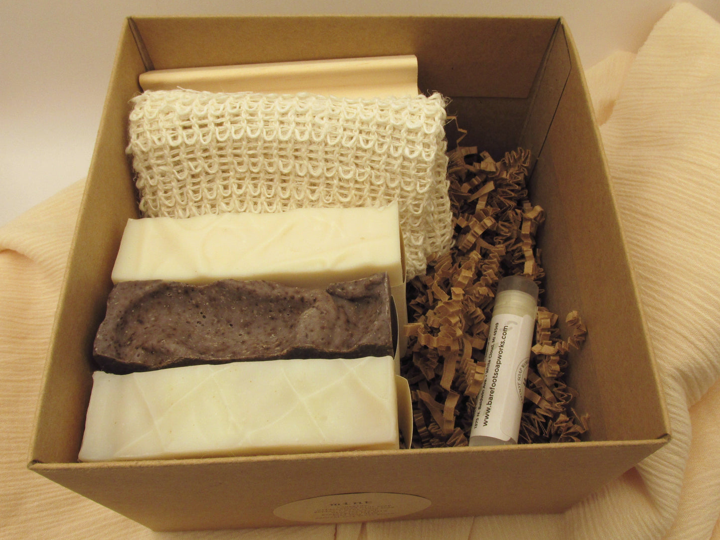 Mint Spa Gift Box | Natural Peppermint Soap Gift Set | Handmade Self Care Gift | Bath & Body Gift Box for Her
