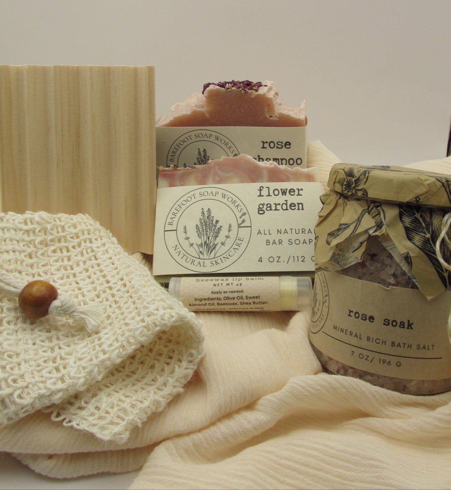 Floral Spa Gift Box | Rose & Flower Natural Soap Gift Set | Romantic Self Care Gift | Handmade Bath & Body Bundle