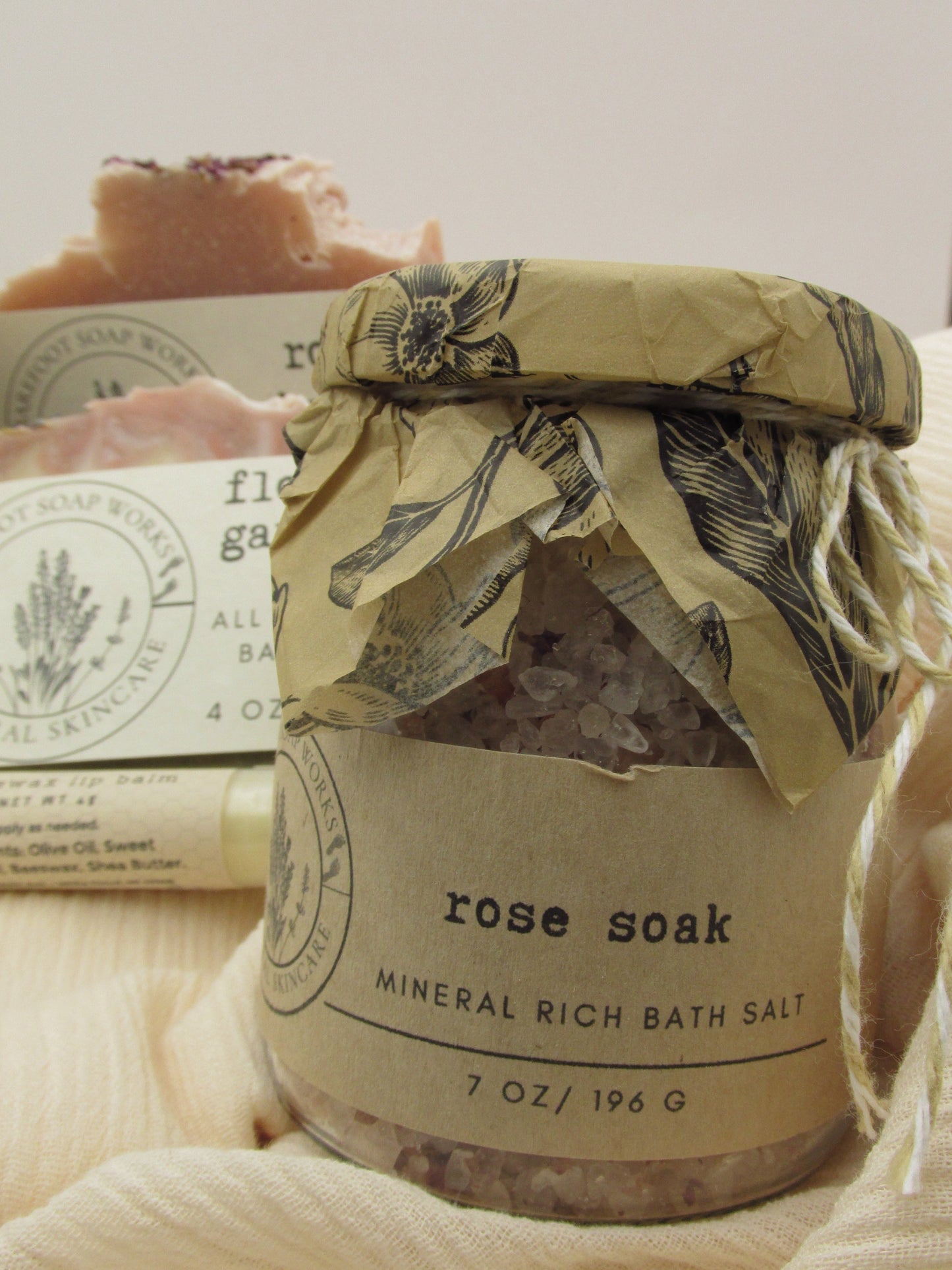 Floral Spa Gift Box | Rose & Flower Natural Soap Gift Set | Romantic Self Care Gift | Handmade Bath & Body Bundle