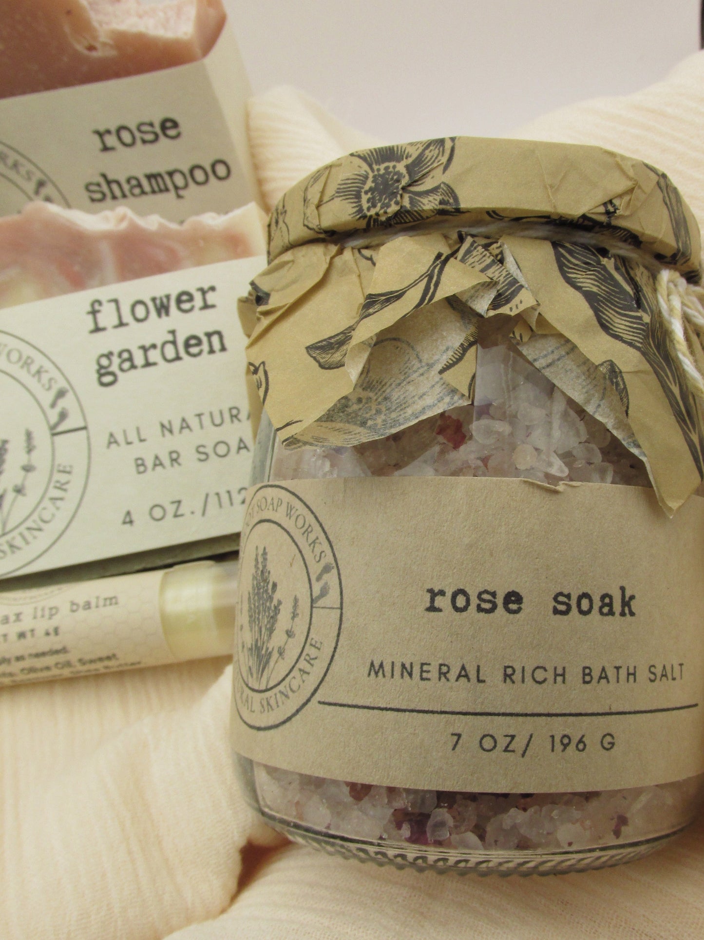 Floral Spa Gift Box | Rose & Flower Natural Soap Gift Set | Romantic Self Care Gift | Handmade Bath & Body Bundle