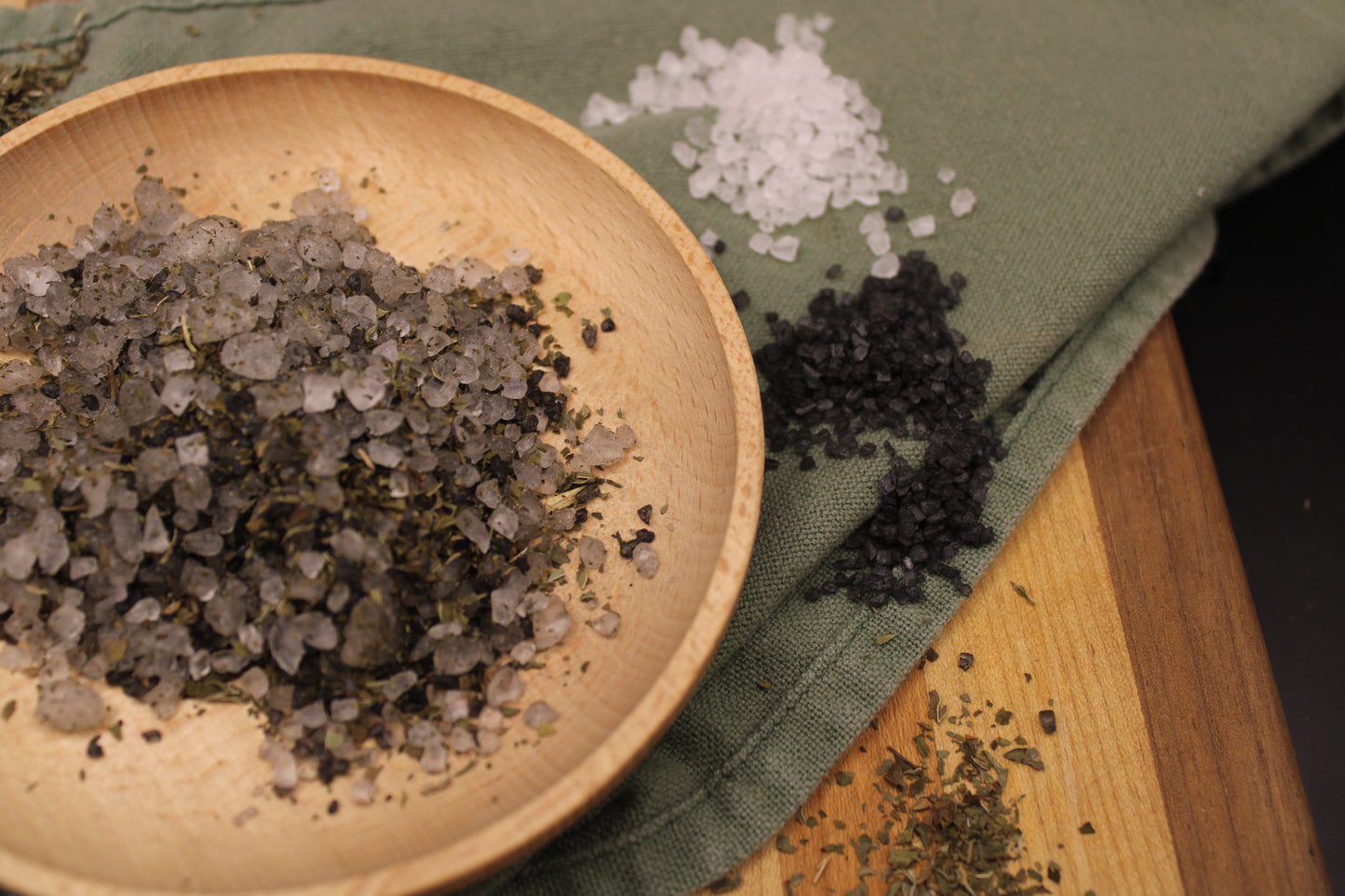 Peppermint Mineral Bath Salts – Cooling, Mineral-Rich Soak for Relaxation & Refreshment